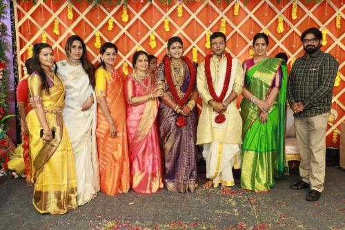 Abinaya Parthiban wedds Naresh Karthik - Stills (39)