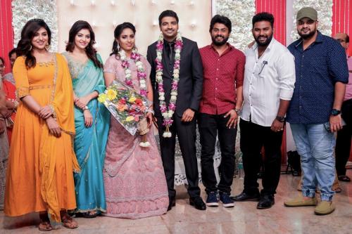 Actor Sathish - Sindhu Wedding Reception Stills 82