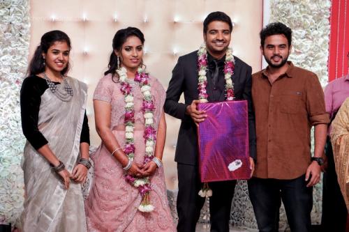 Actor Sathish - Sindhu Wedding Reception Stills 85