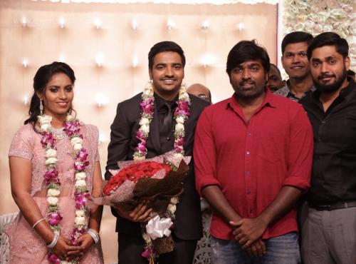 Actor Sathish - Sindhu Wedding Reception Stills 96