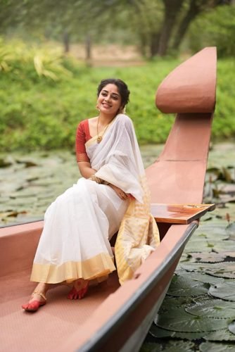 Deepshikha-in-traditional-Onam-attire-2