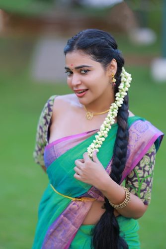 DharshaGupta-2